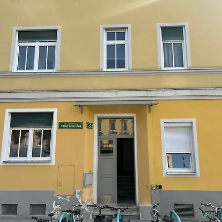 Lejlighed Zentrale Citywohnung, 5 Minuten Zur Stadthalle, Messe & Sportpark Graz